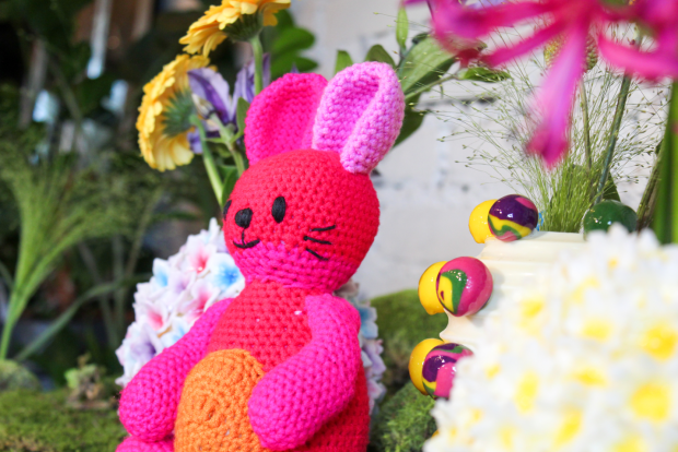 Le merveilleux jardin de Pink et le lapin crochet