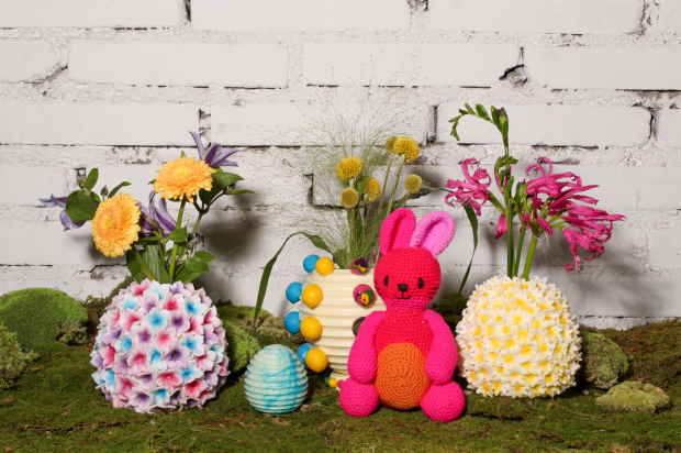 Le merveilleux jardin de Pink et le lapin crochet